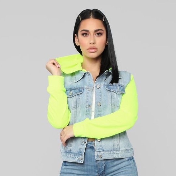 Fashion Nova Neon Sleeve Light Wash Denim Jacket Size XL - Picture 2 of 16